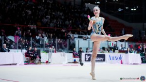 motto viareggio varfolomeev darja un clavette sfe04253a copia simone ferraro ph